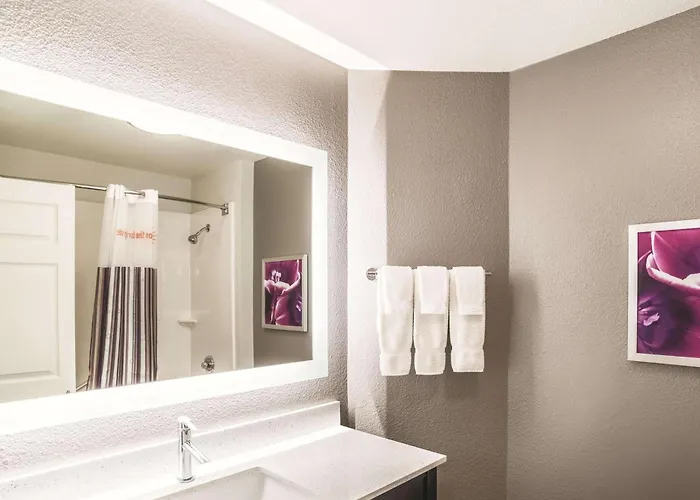Hotel La Quinta By Wyndham 3*