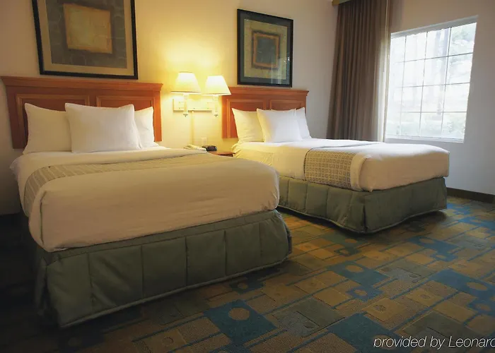 Hotel La Quinta By Wyndham 3*